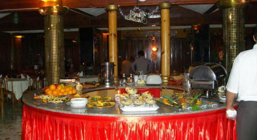 Sea Horse Hotel Hurghada Bagian luar foto